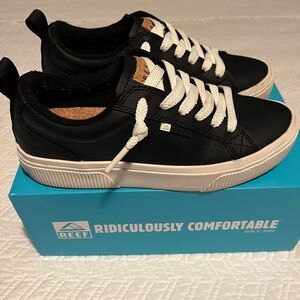 Reef Lay Day Dawn Black Sneakers with White Accents